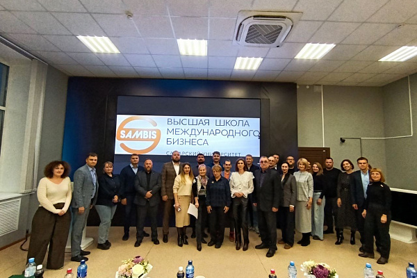 Открытая защита выпускных работ слушателей Школы директоров (МВА)