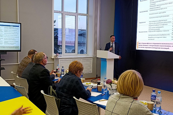 Открытая защита выпускных работ слушателей Школы директоров (МВА)