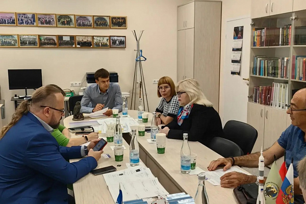 Второе заседание председателей комитетов с членами актива по генерации идей