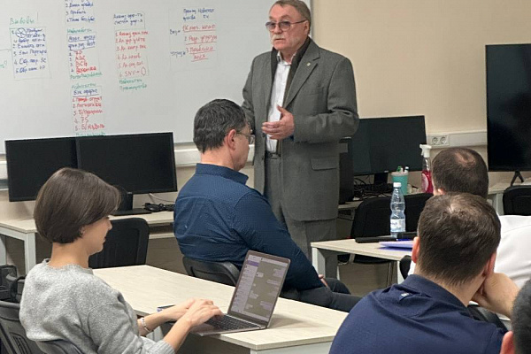 Практическое занятие в ВШМБ: погружение в стратегический анализ — как это было!