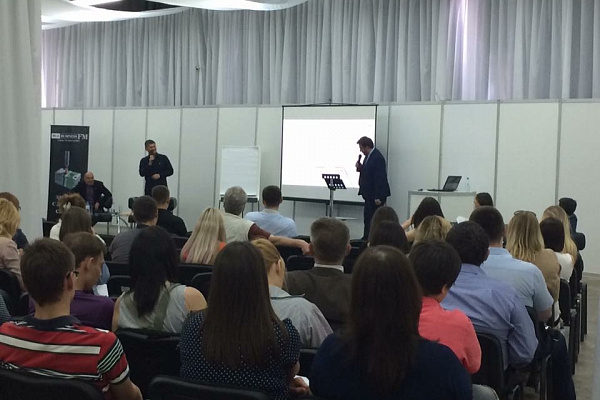 «Диалоги об экономике, финансах, инвестициях» - в формате публичной дискуссии